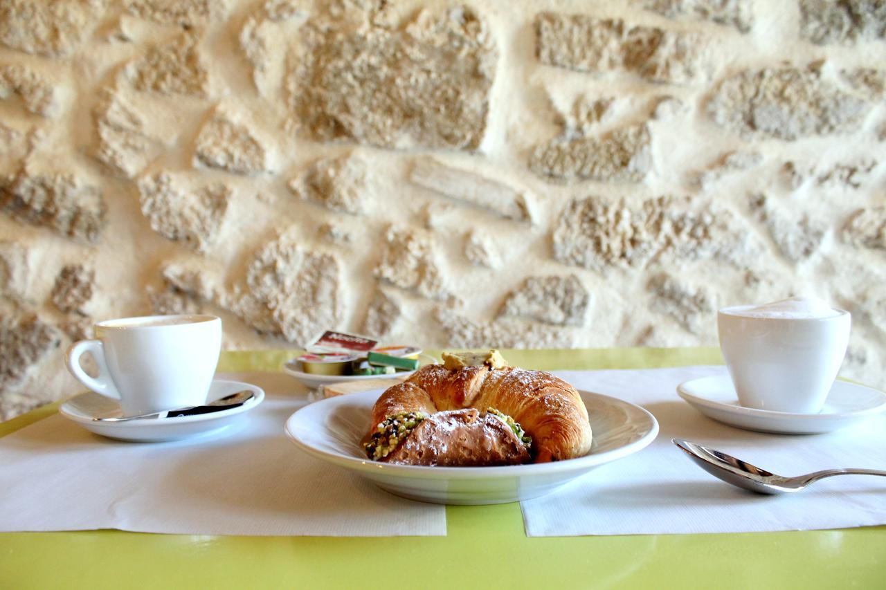 Le Mangiatoie Del Cavaliere Bed & Breakfast Montallegro Ngoại thất bức ảnh